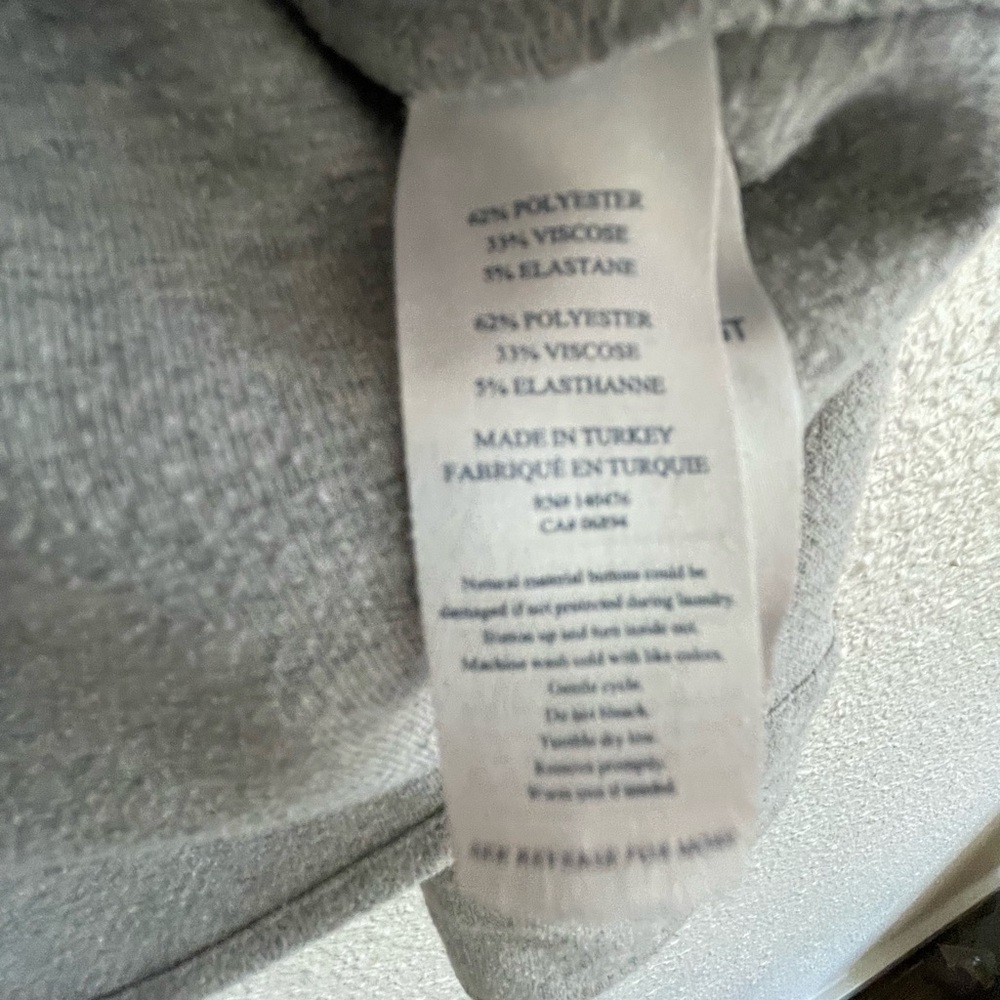 TWO Faherty Legend sweater shirts in grey twill and olive - Picture 7 of 16